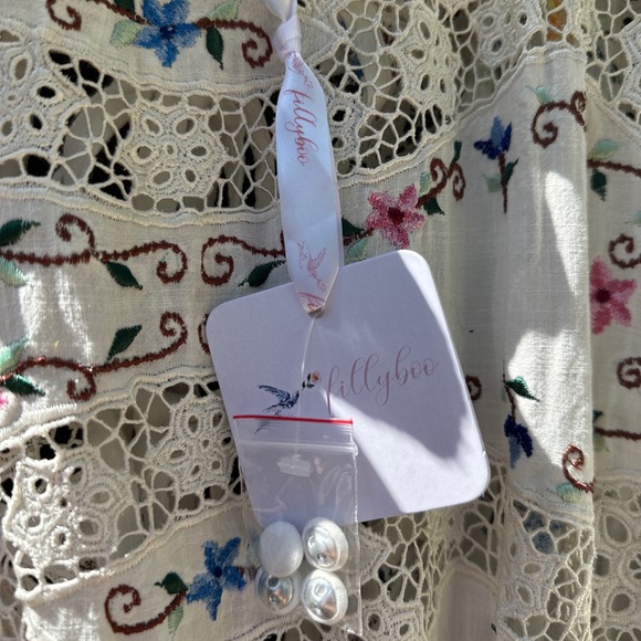 Fillyboo “Once Upon a Song” lace embroidered batwing dress, white, size M, NWT - Picture 12 of 13